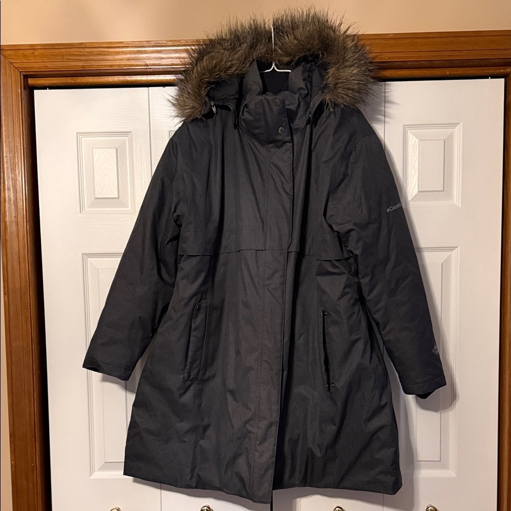 Columbia Women's Charcoal Hooded Ski Jacket